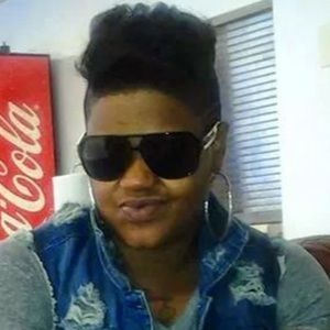 Meet your Posher, Tiara